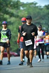 BIB: 42510, 42682
                            <button type="button" onclick="openModal(10127873)" class="btn btn-primary btn-sm float-right btn-popup" data-toggle="modal" data-target=".modal-high-quality">
                        <i class="fas fa-shopping-cart"></i> Add to Cart
                    </button>
                                            <button type="button" onclick="isThisMe(10127873, true)" class="btn btn-success btn-sm float-right btn-popup btn-isme hidden" data-toggle="tooltip" data-placement="bottom" title="นี่คือรูปของคุณใช่ไหม คลิกที่นี่เพื่อเอาเข้าอัลบั้ม">
                        <i class="fas fa-plus"></i> Add to album
                    </button>
                    <button type="button" onclick="isThisMe(10127873, false)" class="btn btn-warning btn-sm float-right btn-popup btn-isnotme hidden">
                        <i class="fas fa-ban"></i> Remove from album
                    </button>